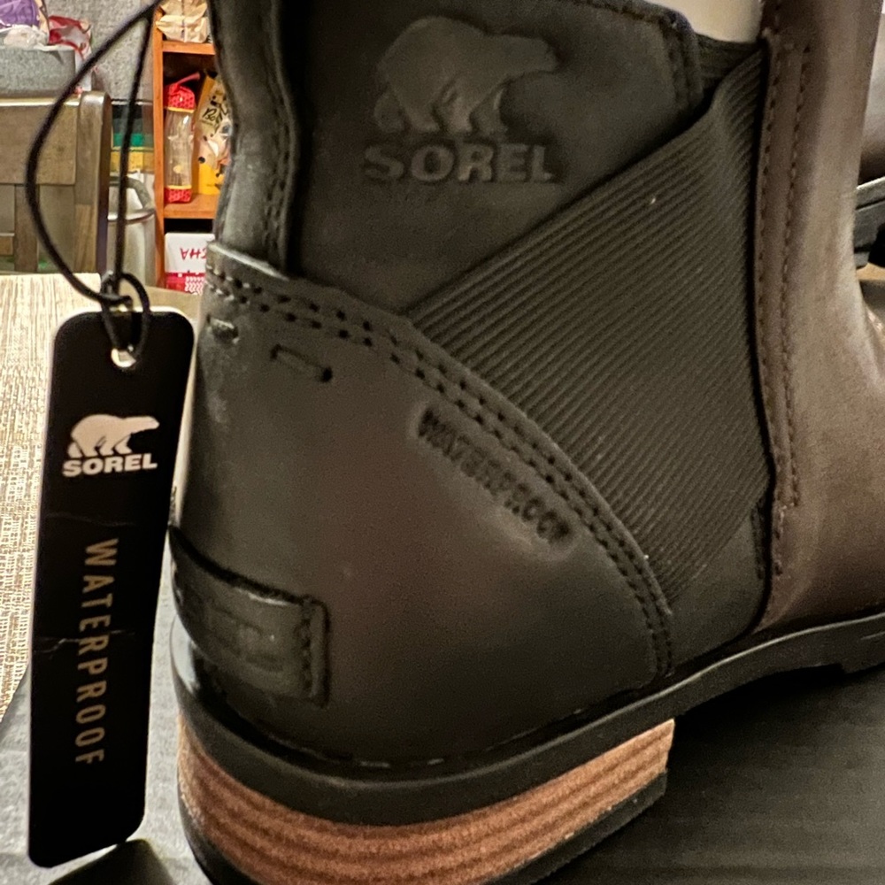 Sorel Women’s Emelie Chelsea Waterproof Bootie